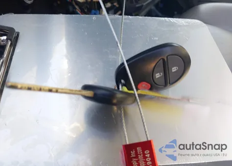 2014 Toyota Sequoia Sr5 5.7L V8 из США, поврежденный, VIN 5TDZY5G15ES050344